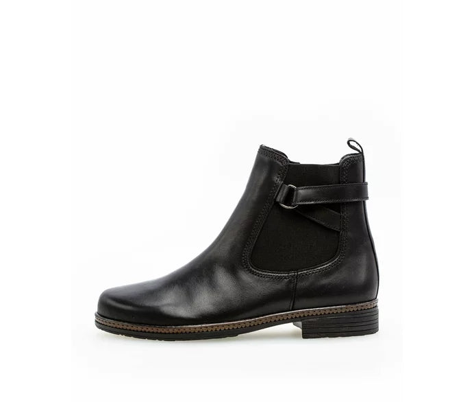 Elegant Chelsea Boot med Rem fra Gabor - Sort Stilfuld Støvle