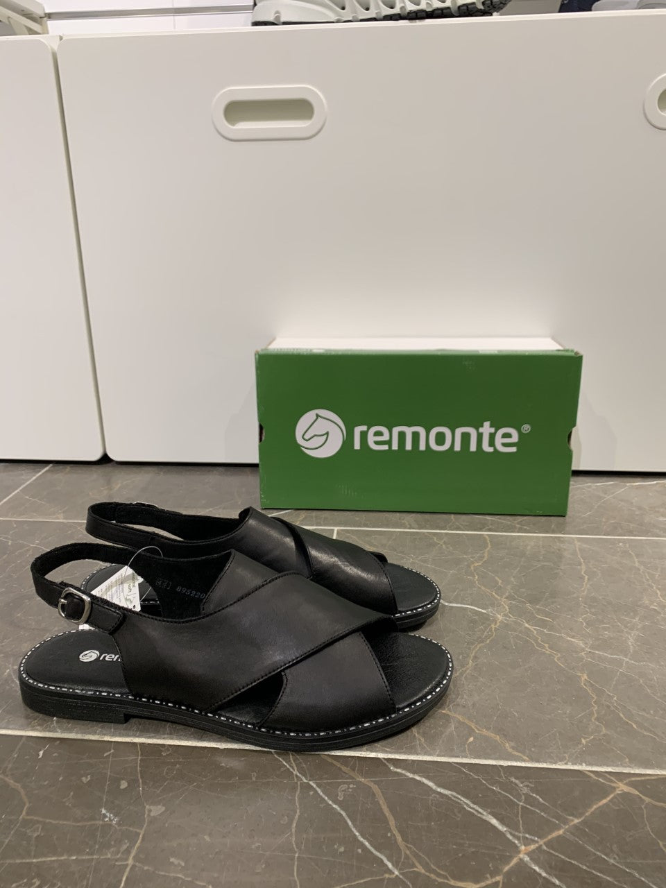 , Sandaler   Sort   43 fra Remonte