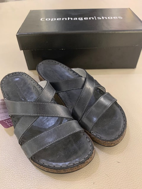 Copenhagen Shoes Penny Basic Slippers - Komfort i Sort Grå